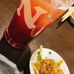 やきとり亭 天美店 - お通し、カシスオレンジ