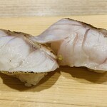 海鮮すし 海花亭 - 季節のオススメ。のどぐろの炙り握り。