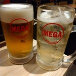 鳥貴族 札幌ステラプレイス店 - メガ金麦とメガハイボール