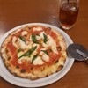 PIZZA Parlor Taupo - マルゲリータ、アイスティー