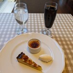 ｉｄｅｅ - 柿のタルト、クリームチーズのアイス