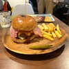 Wings Burger - ベーコンチーズバーガー