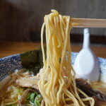 鶏白湯らーめん 鶏吉 - 