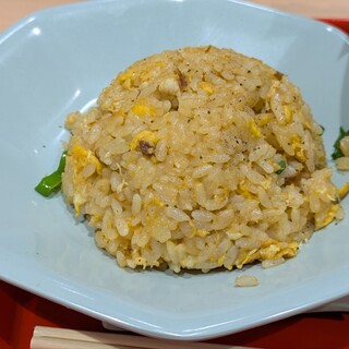 横浜家系ラーメン 丸岡商店_1
