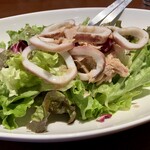 カプリチョーザ 熊本上通り店 - イカとツナのサラダ