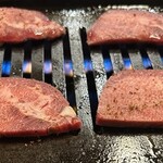 ほるもん屋 とも八 - 