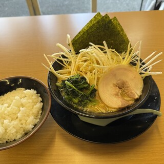 横浜ラーメン 湘家_0
