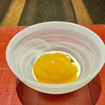 4000 Chinese Restaurant - 甘味/ 沖縄黒蜜ソースと葛切り
      ココナッツソースとマンゴーソース