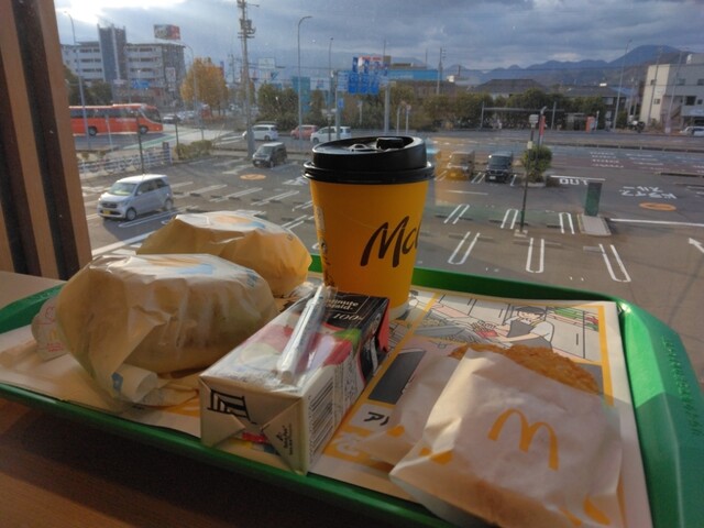マクドナルド 33号松山インター店 （McDonald's） - 福音寺