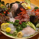 Za Dainingu Yosa Hachiemon - 超高級魚の盛り合わせ！！３種盛り合わせ以外は完全予約