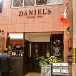 Daniel's - お店は2F＆3F