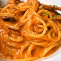 ダニエルズ - たっぷり前菜と生パスタのランチ（渡り蟹のクリーミーなトマトソース＋300円）
