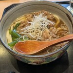 大力邸 - 九条ネギと柔らかい肉の贅沢な肉うどん