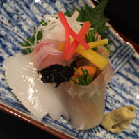 坂ぐち - スミイカ・平目の昆布〆雲丹巻