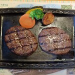 炭焼きレストランさわやか - 自分はいつもよく焼き、よって真っ平らで出てくる。