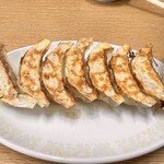 ラーメン 天 - Bセット（ラーメン(大盛)、ライス、餃子（7コ入））1,050円