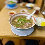 ラーメン 天 - Bセット（ラーメン(大盛)、ライス、餃子（7コ入））1,050円
