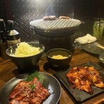 炭火焼ホルモン ぐう - 