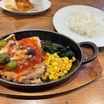 オリーブの丘 - 料理写真:チキンのオーブン焼き〜カチャラート風〜
