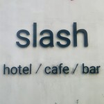 スラッシュカフェアンドバー 川崎 - 外観1