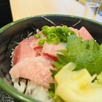 海・鮮 料理 よしだ - マグロはらみ丼