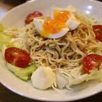 ラーメンサラダ(650円)
          
