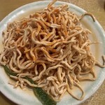 北京ダック専門店 中国茶房8 - 干し豆腐のラー油和え