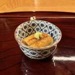 肉和食 月火水木金土日 - うなぎの蒸し寿司