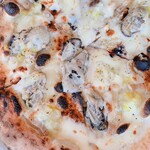 Dante - カキのピザ