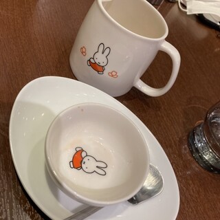 サロン ウフ エ モア_1