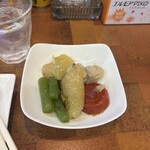 お好み焼き 将 - お通し(正月仕様かな？)