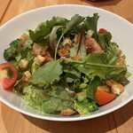 ボーノ - 季節のサラダトリュフ風味　近景