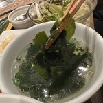 焼肉 千味庭  - 【2026.1.3(土)】スープに入っているワカメ