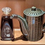 とんかつ和幸 - とんかつ 和幸 ヤエチカ店 ソースポットと柚子どれっしんぐ