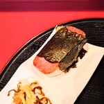 ちゃんぴおん - 塩分も脂も控えめな、旨い"スパムおにぎり"。