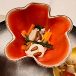 食べるお宿 浜の湯 - 春菊と占地の白掛け