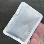 LE CAFE DE L'Officine Universelle Buly - 寒い中待ってたら良い匂いのカイロくれた