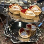 LE CAFE DE L'Officine Universelle Buly - フランスの伝統的なお菓子