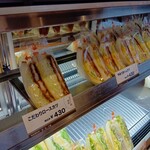 SANDWICH CAFE 奄美 - こだわりロースカツ ¥430、やみつきハムカツ ¥430