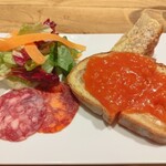 Dos Escenas - パン・コン・トマテ