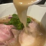 拳ラーメン - 