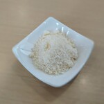 自家製うどん たいら - トッピング「グラナチーズ」100円