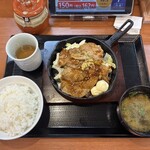 からやま - 料理写真:しょうが焼き定食