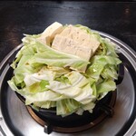 玉山支所前食堂 - ホルモン鍋（アップ）