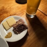 カルネジーオ イースト - 