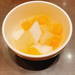 崎陽軒本店　亜利巴"巴" - 杏仁豆腐