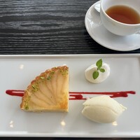 THE COSMOPOLITAN GRILL BAR TERRACE - 