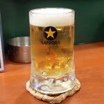 温鮮酒場 ちょんまげ - サッポロ黒ラベル生ビール(大)