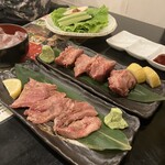 炭火焼肉 ぐら - 