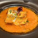 トラットリア・ラ・カパンナ - 新秋刀魚の柔らか煮 マリナーラソース